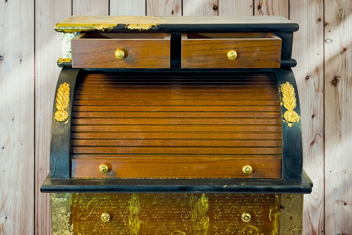 Detalle Escritorio Naranja