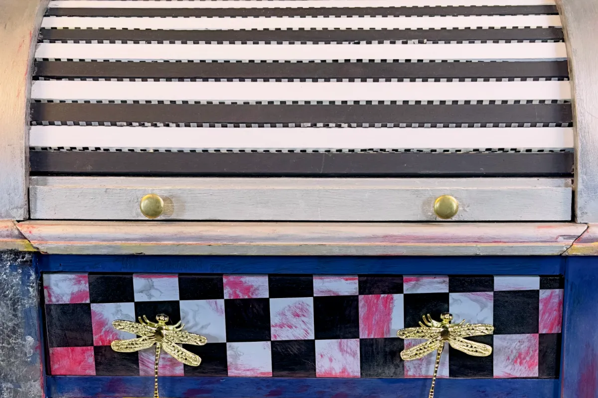 Detalle Secreter del Ofidio