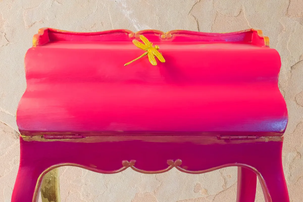 Detalle Cómoda Rosa